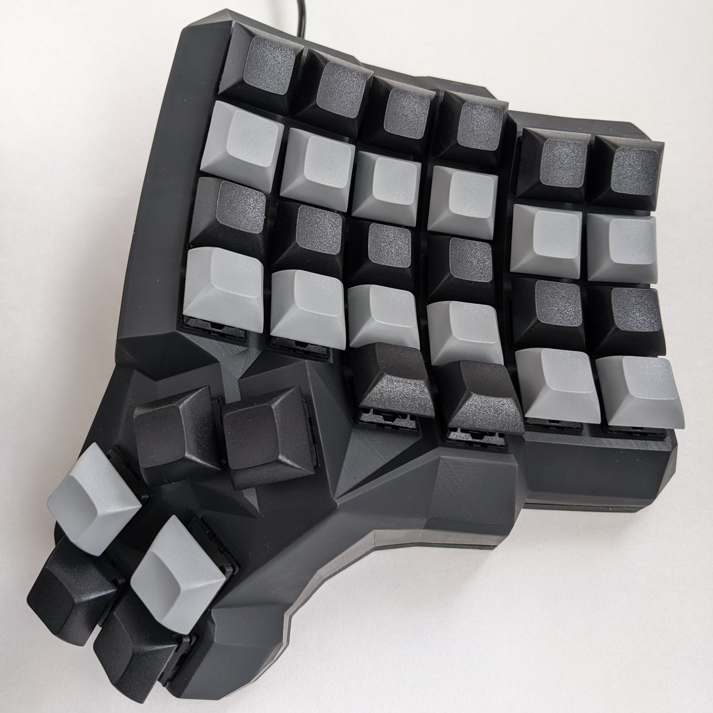 Taikohub Dactyl Manuform Keyboard in Black Resin Size Large. Dactyl Manuform Keyboard V2.