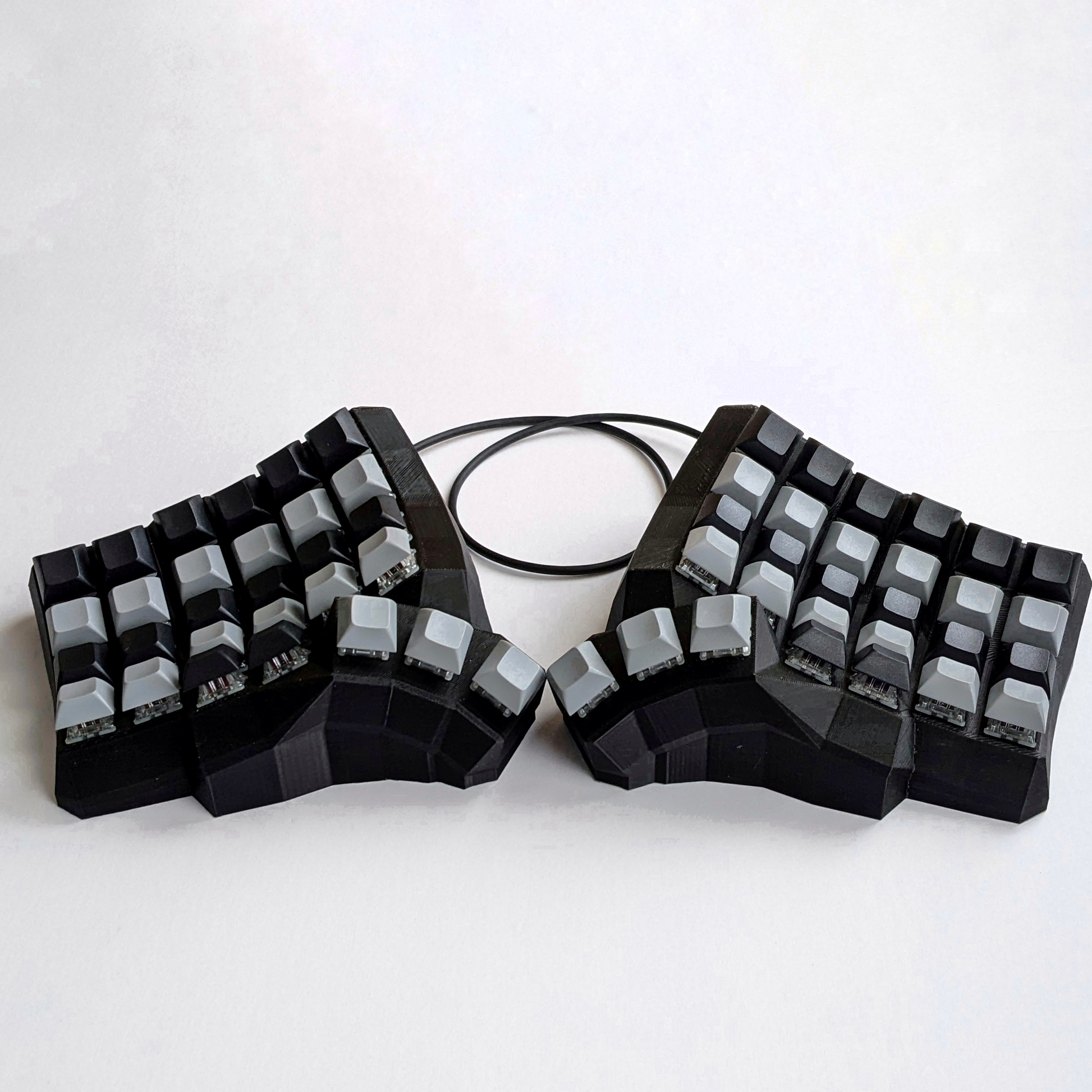 taikohub ergonomic split hotswappable mechanical keyboard size small in black 2022